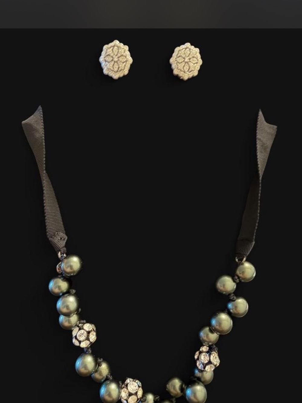 Elegant Green Pearl and Crystal Necklace with Matching Earrings